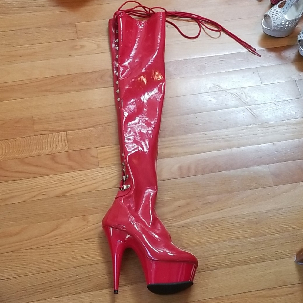 Heels - Picture 4 of 5
